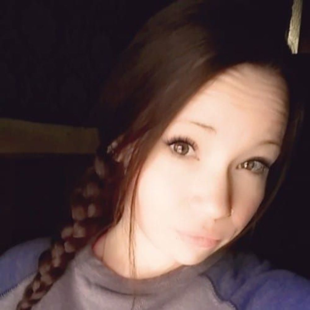 Meet your Posher, Brooke